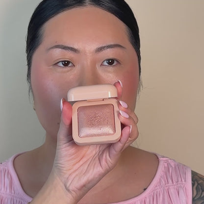 Glow Milk Luminous Powder Highlighter